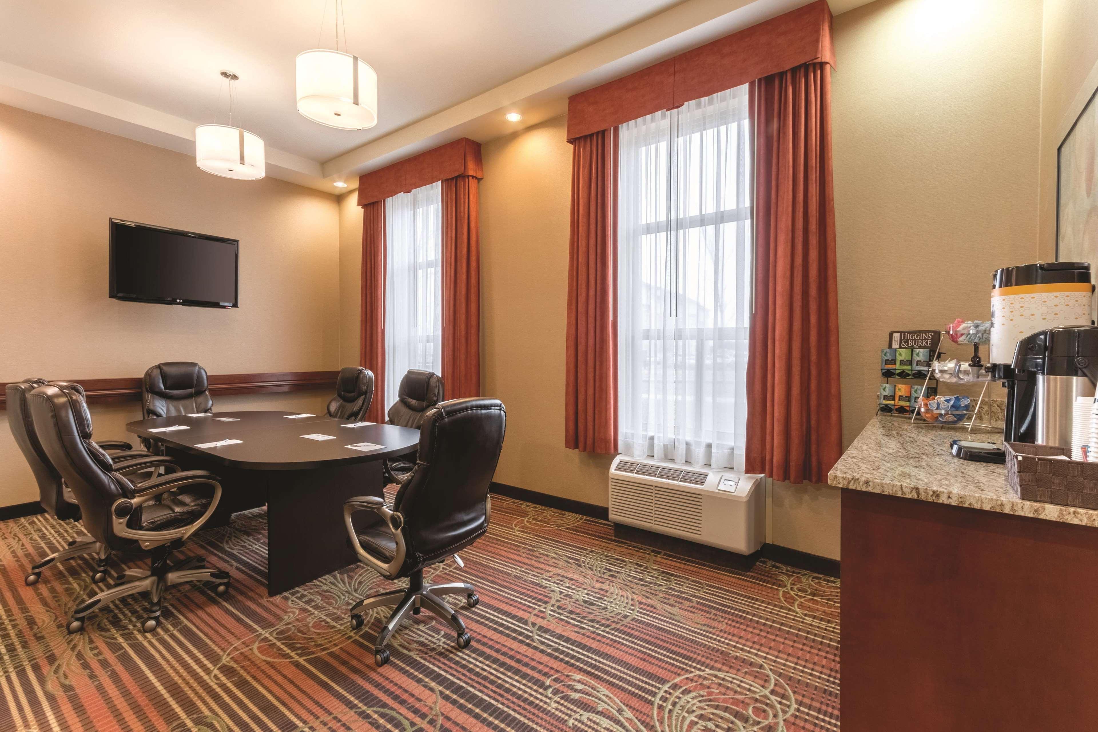 Hampton Inn By Hilton Edmonton South Luaran gambar