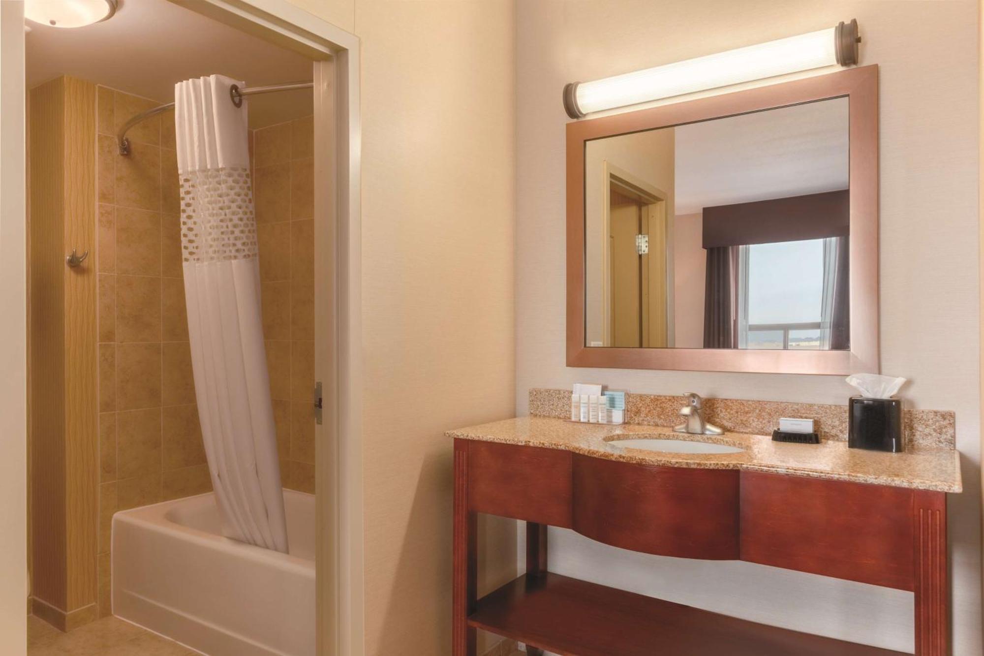 Hampton Inn By Hilton Edmonton South Luaran gambar